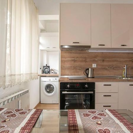 Elegant & Stylish 2 Bedroom Top Central Apartment Sofia Exterior photo